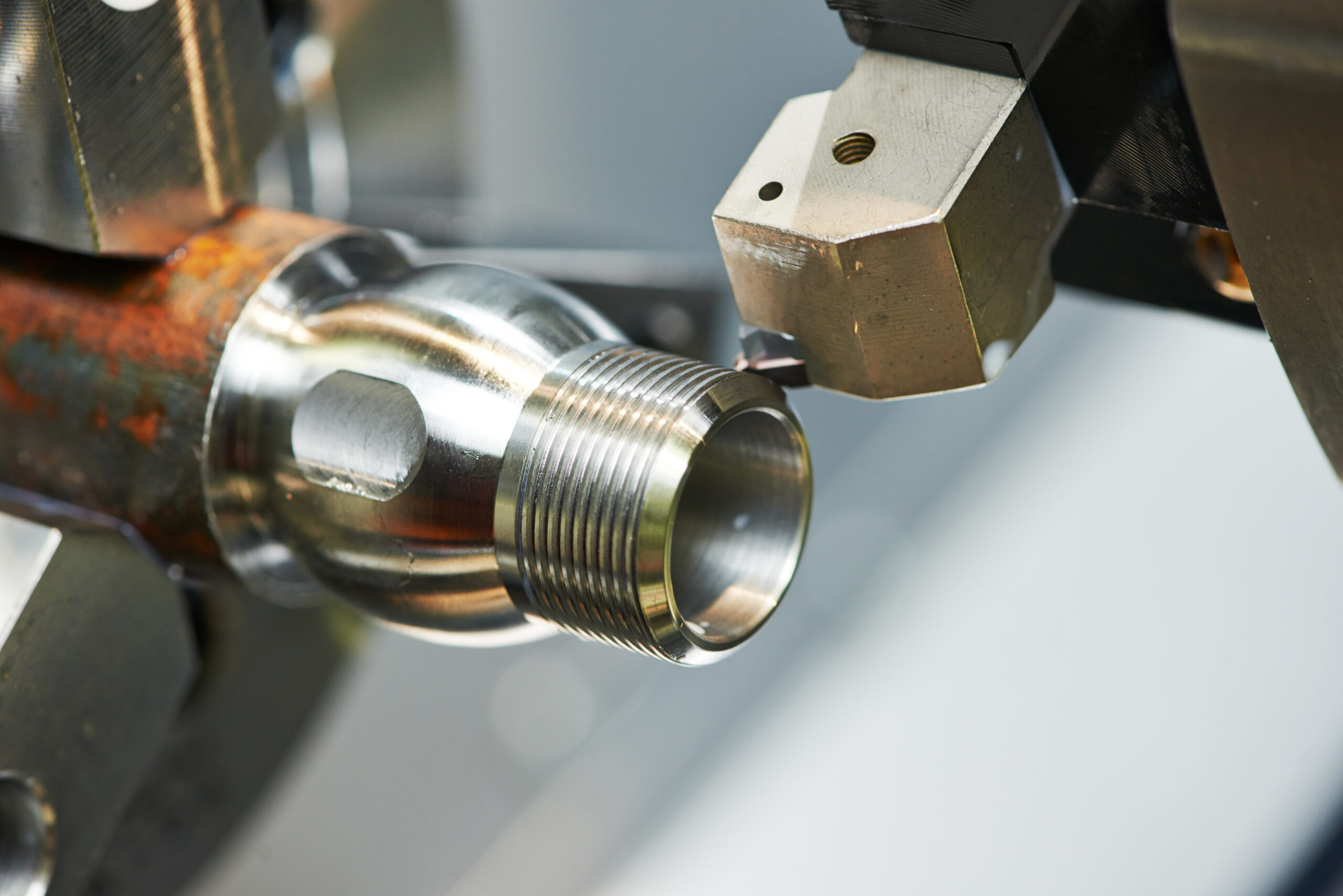 How Machine Shop Threading Builds Better Fluid and Pneumatic Systems